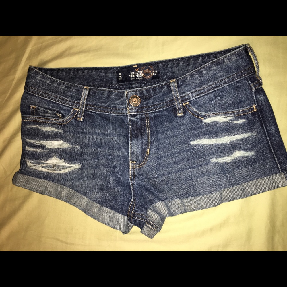 NWOT Hollister short-shorts size 5